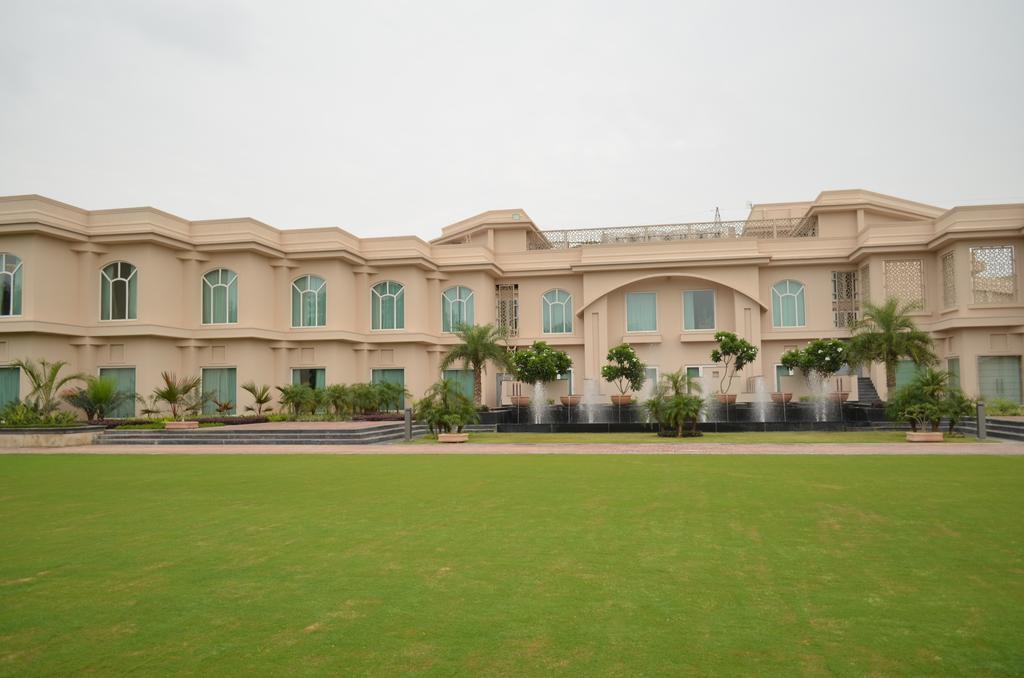 The Umrao Resort New Delhi